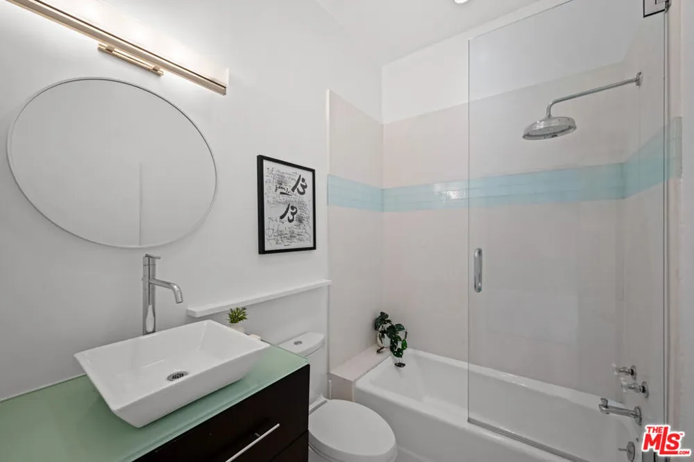 6969 Woodrow Wilson Drive Los Angeles, CA 90068