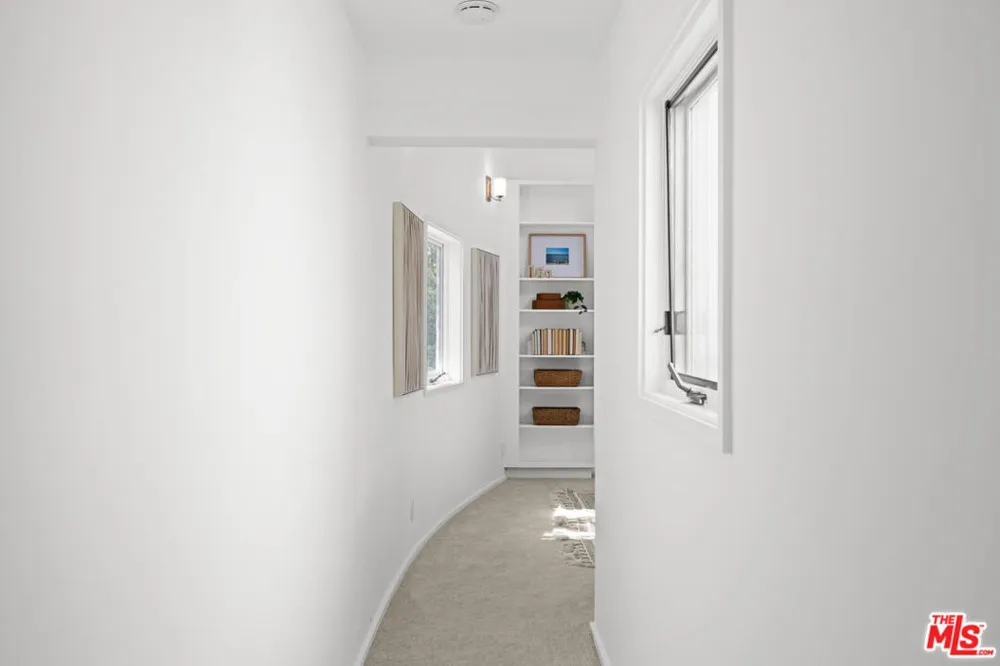 6969 Woodrow Wilson Drive Los Angeles, CA 90068