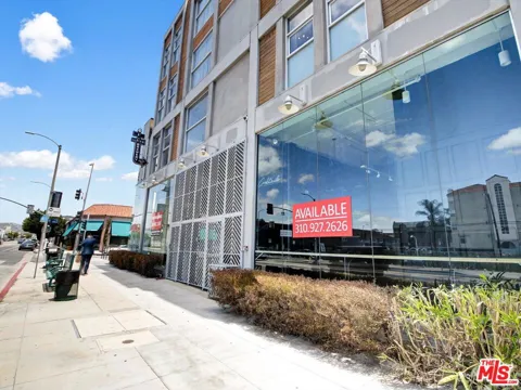 600 S La Brea Avenue #3