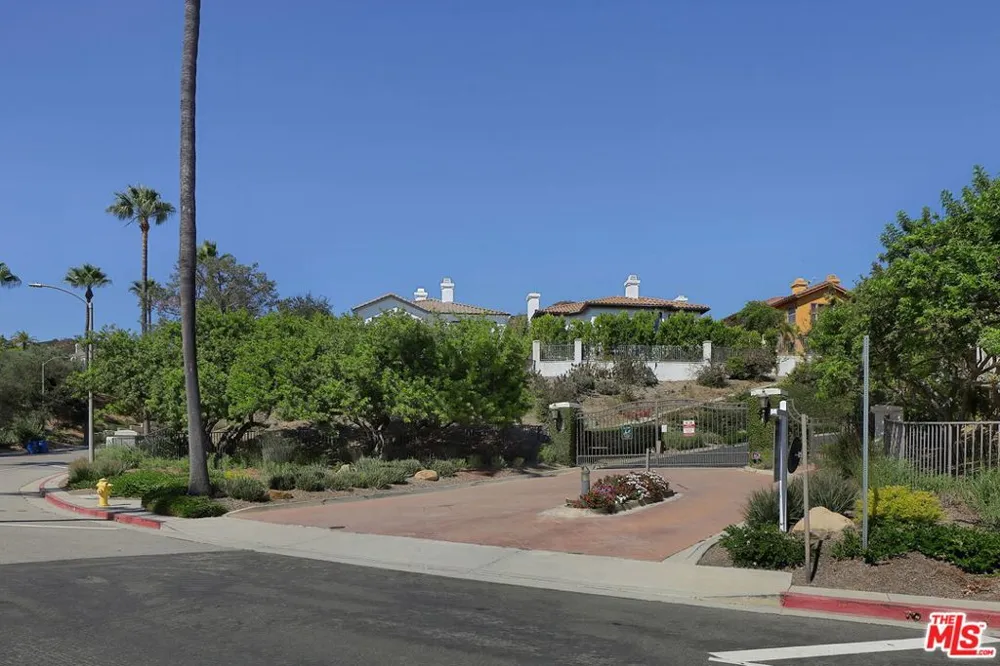 1492 Paseo De Oro Los Angeles, CA 90272