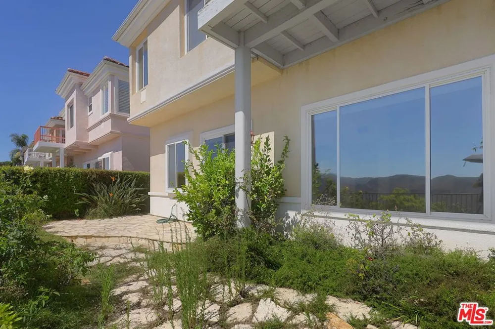 1492 Paseo De Oro Los Angeles, CA 90272