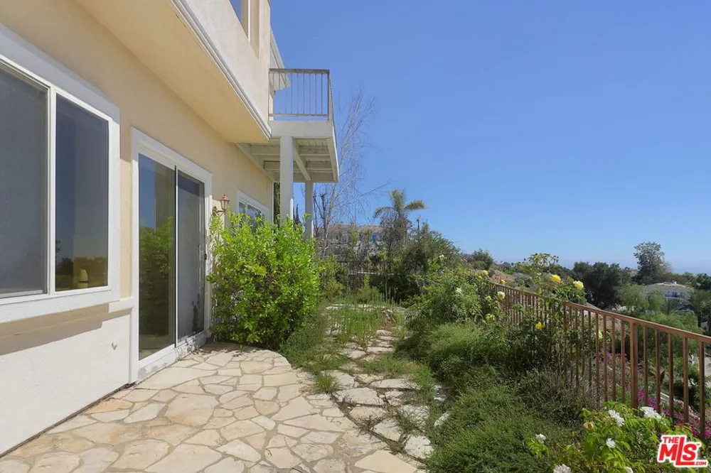 1492 Paseo De Oro Los Angeles, CA 90272