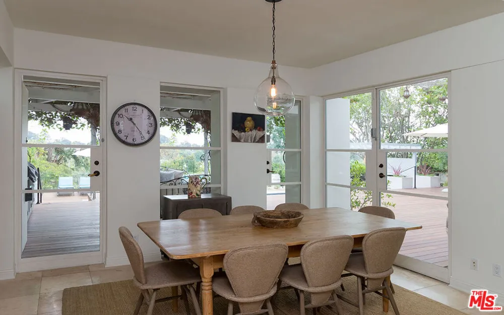 12307 7th Helena Drive Los Angeles, CA 90049