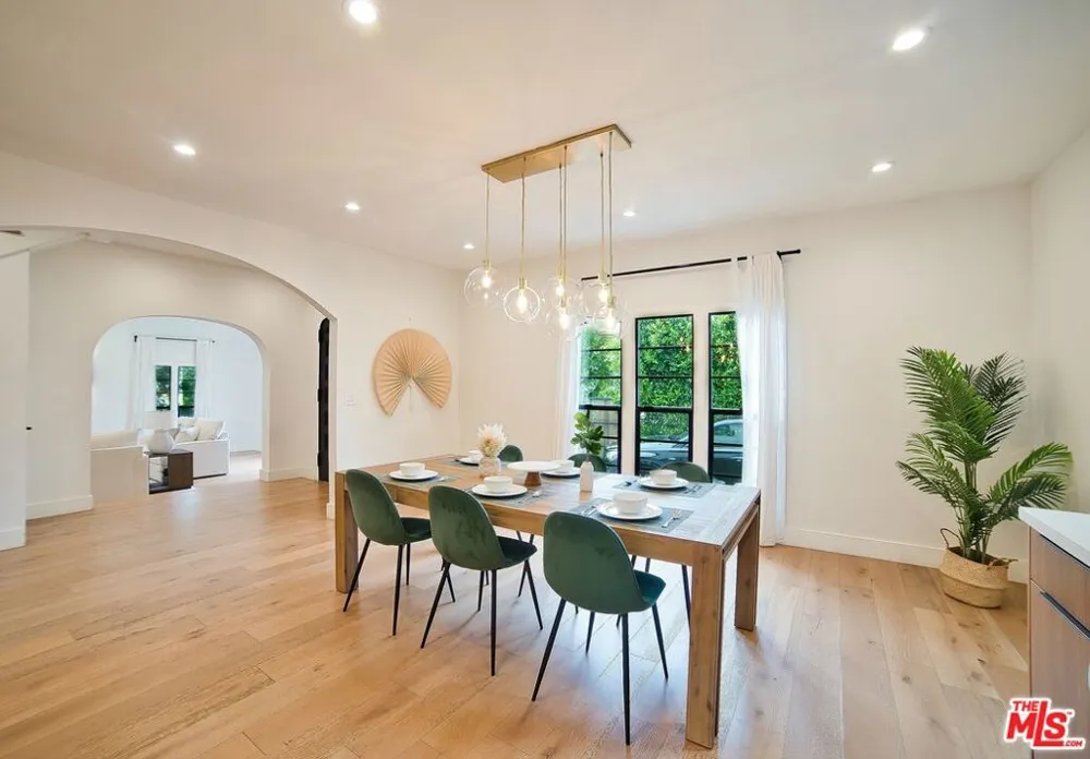 6112 Maryland Drive Los Angeles, CA 90048
