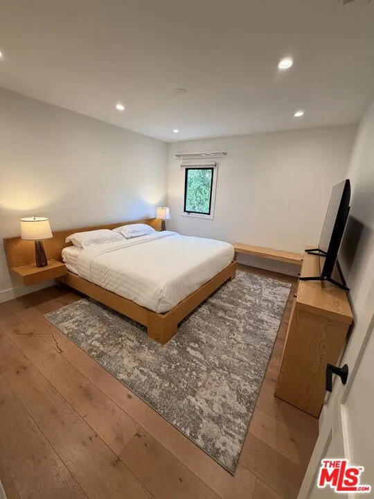 6112 Maryland Drive Los Angeles, CA 90048