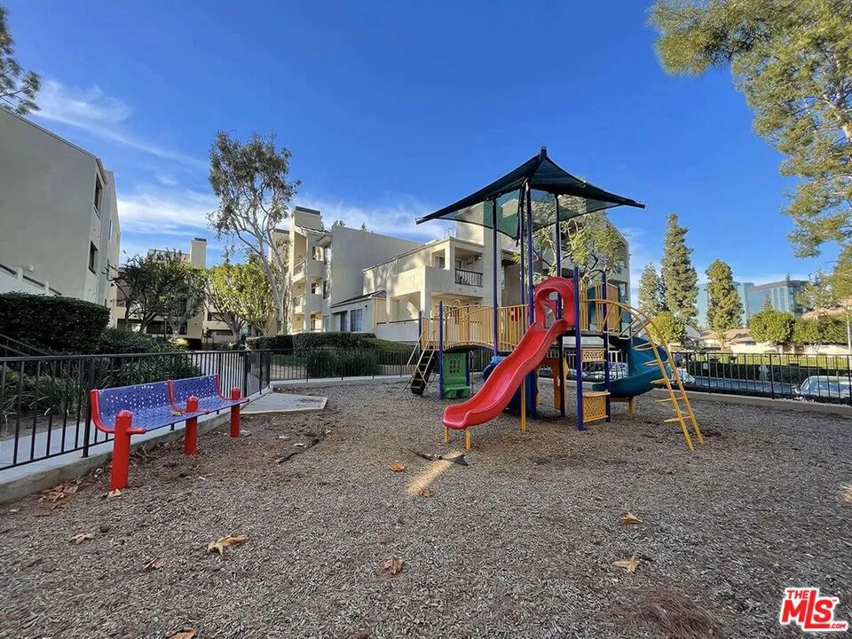 5535 Canoga Avenue #317 Woodland Hills, CA 91367