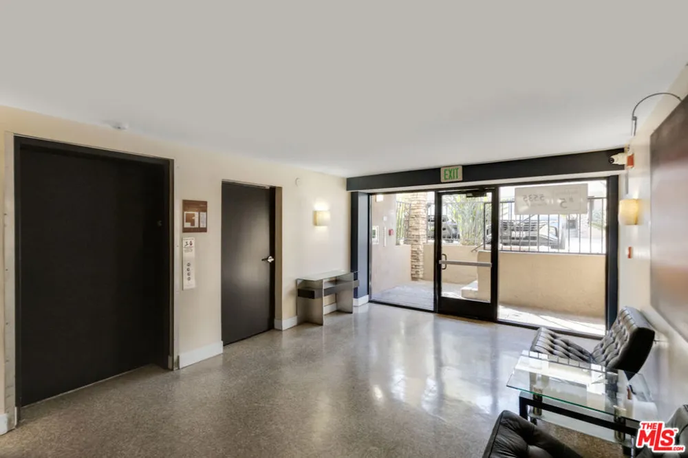 5535 Canoga Avenue #317 Woodland Hills, CA 91367