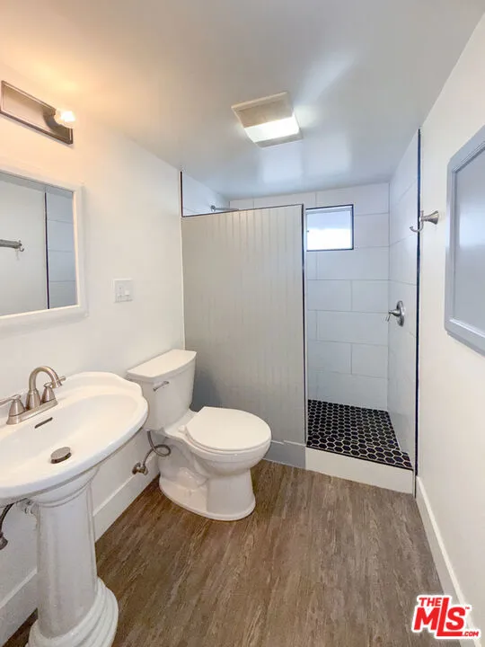 113 Ivy Avenue Monrovia, CA 91016