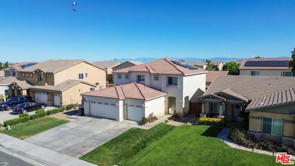 3056 Janine Avenue Rosamond, CA 93560