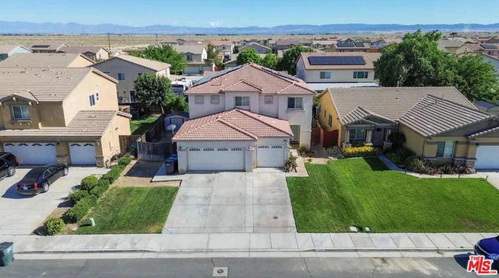3056 Janine Avenue Rosamond, CA 93560
