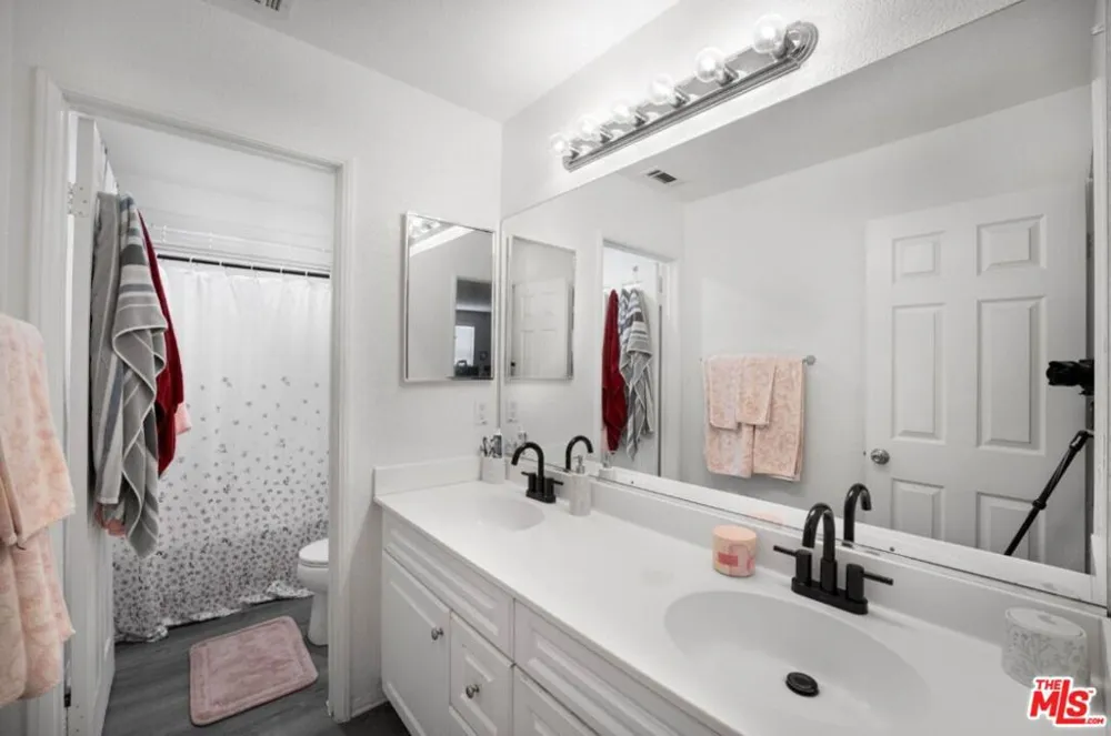 3056 Janine Avenue Rosamond, CA 93560