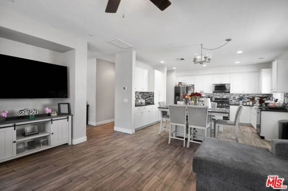 3056 Janine Avenue Rosamond, CA 93560