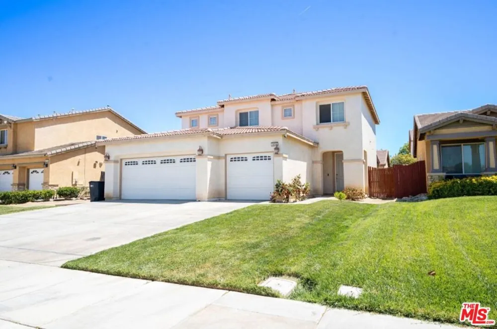 3056 Janine Avenue Rosamond, CA 93560