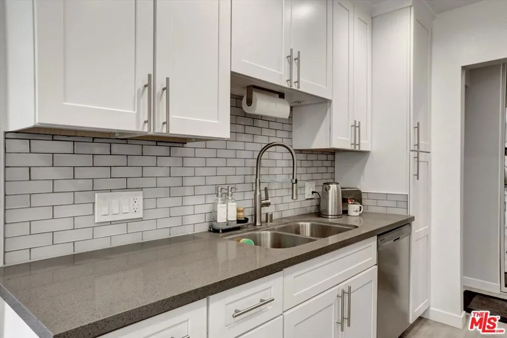 7300 Franklin Avenue #346 Los Angeles, CA 90046