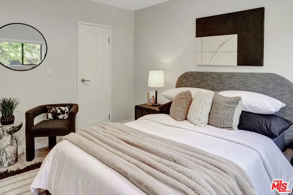 7300 Franklin Avenue #346 Los Angeles, CA 90046