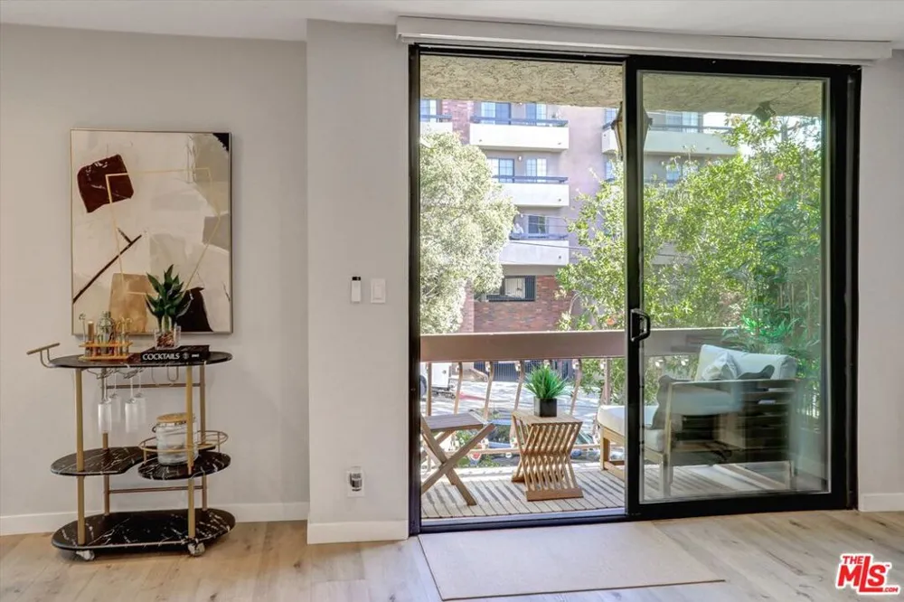 7300 Franklin Avenue #346 Los Angeles, CA 90046
