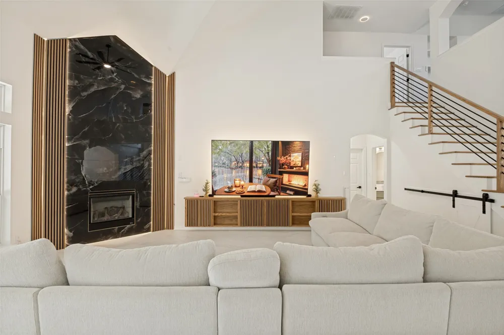 200 Ravenel Street Glenn Heights, TX 75154