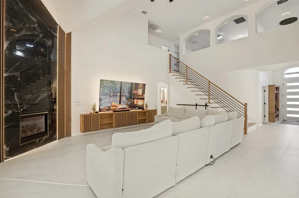 200 Ravenel Street Glenn Heights, TX 75154