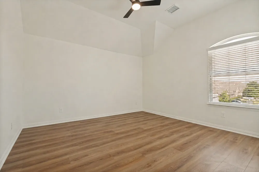 200 Ravenel Street Glenn Heights, TX 75154