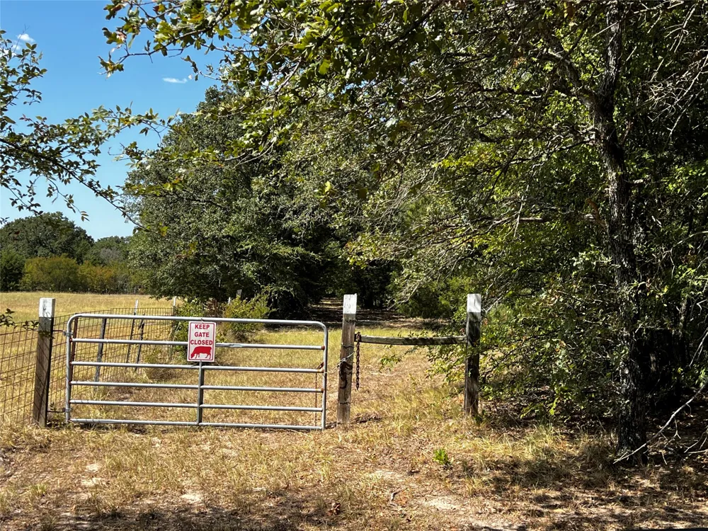 6070 County Road 4068 Kemp, TX 75143