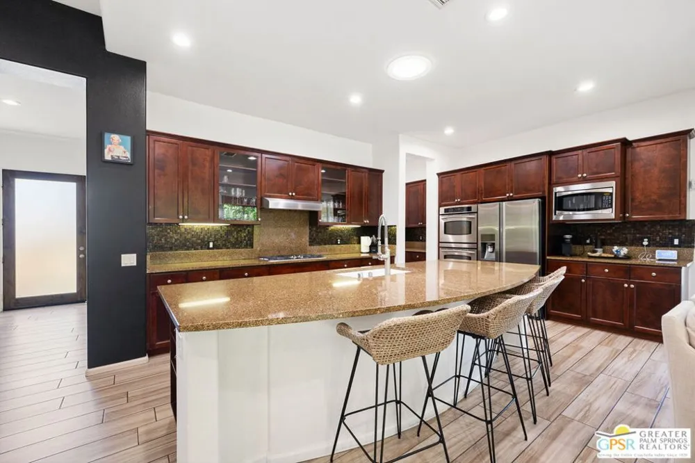 1420 Lorena Way Palm Springs, CA 92262