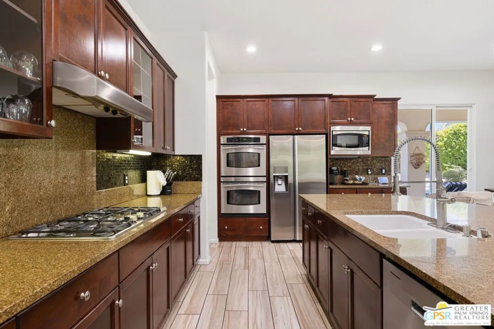 1420 Lorena Way Palm Springs, CA 92262