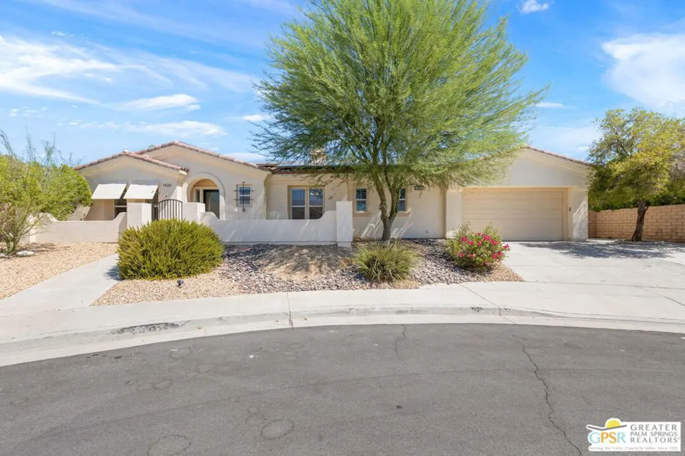 1420 Lorena Way Palm Springs, CA 92262