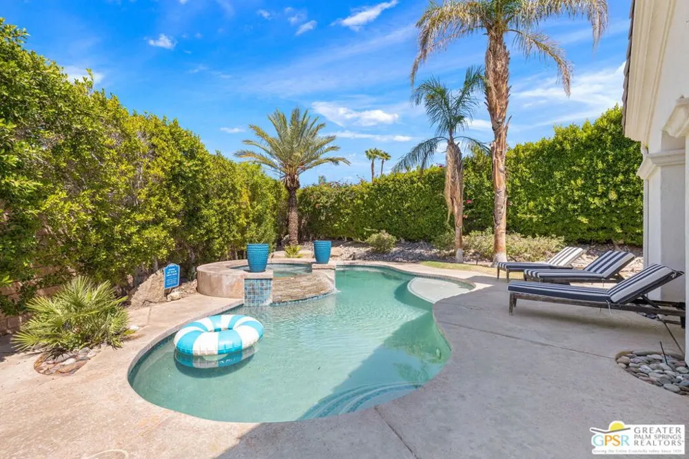 1420 Lorena Way Palm Springs, CA 92262