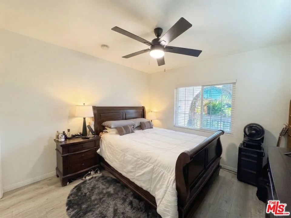 3223 Perlita Avenue Los Angeles, CA 90039