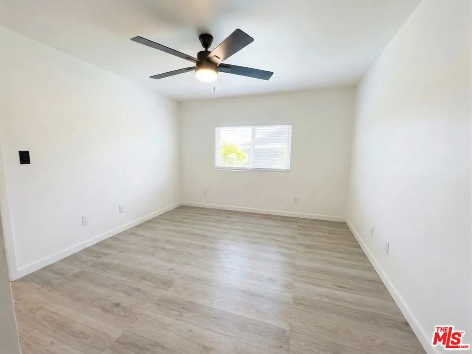 3223 Perlita Avenue Los Angeles, CA 90039