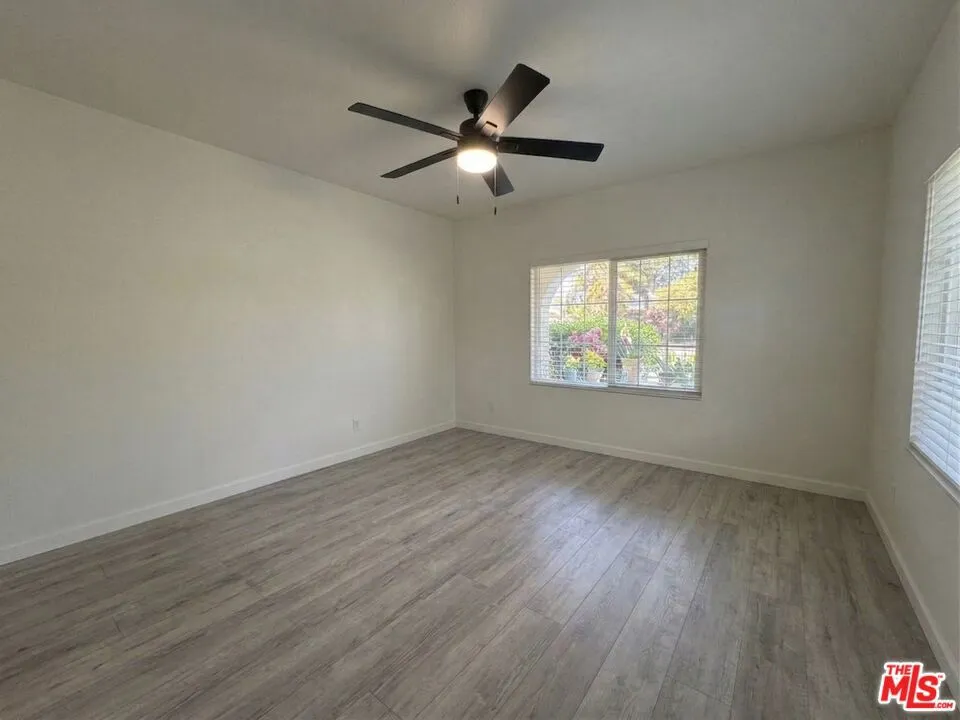3223 Perlita Avenue Los Angeles, CA 90039