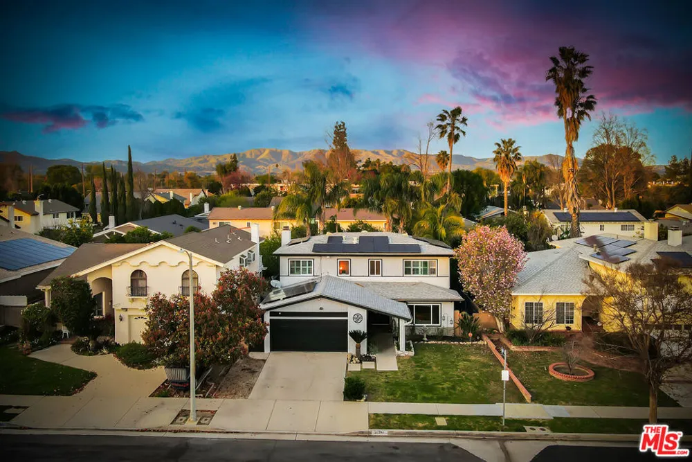 20241 Baltar Street Winnetka, CA 91306