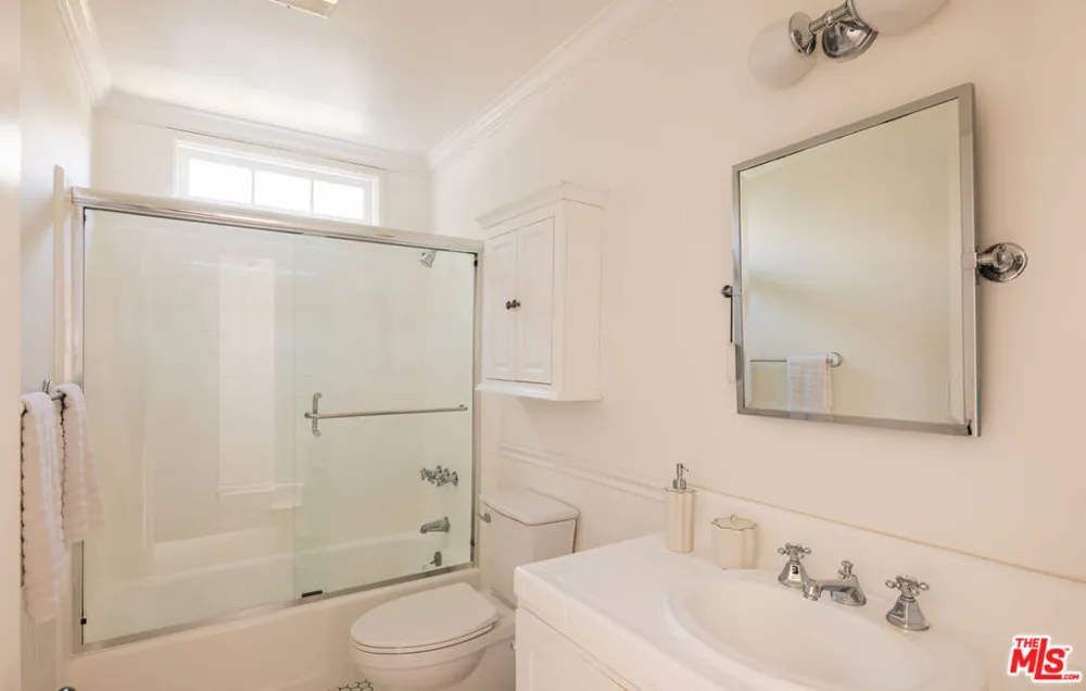 14030 Roblar Road Los Angeles, CA 91423