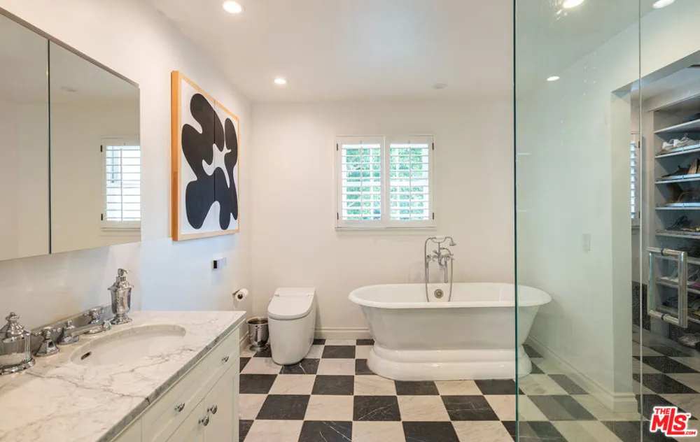 14030 Roblar Road Los Angeles, CA 91423
