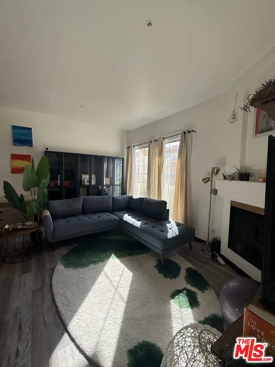 7033 La Tijera Boulevard #G101 Los Angeles, CA 90045