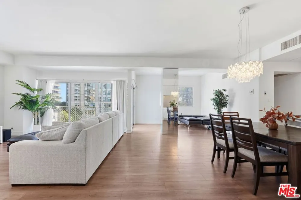 10787 Wilshire Boulevard #402 Los Angeles, CA 90024