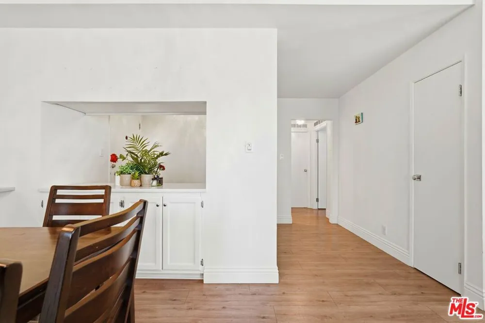 10787 Wilshire Boulevard #402 Los Angeles, CA 90024