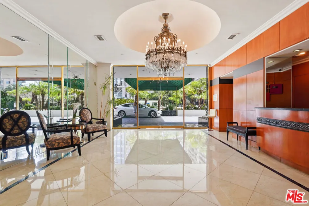 10787 Wilshire Boulevard #402 Los Angeles, CA 90024
