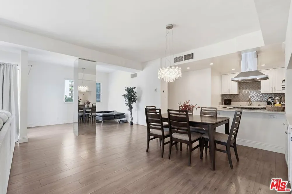 10787 Wilshire Boulevard #402 Los Angeles, CA 90024