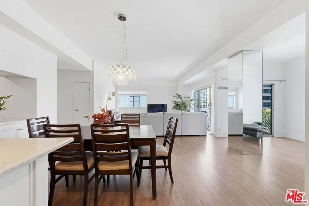 10787 Wilshire Boulevard #402 Los Angeles, CA 90024