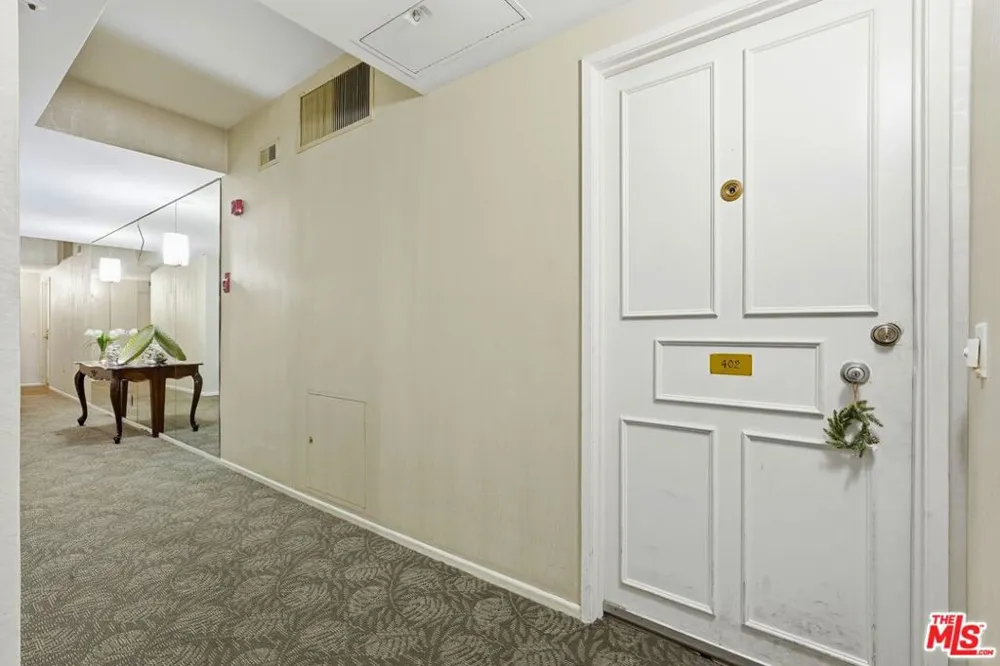 10787 Wilshire Boulevard #402 Los Angeles, CA 90024