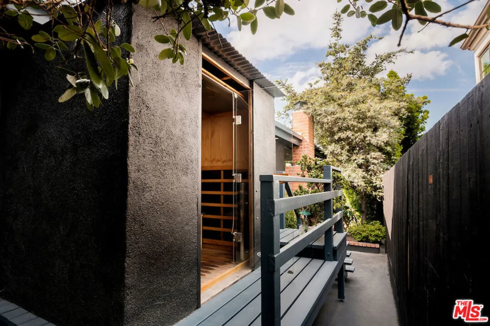 295 Mabery Road Santa Monica, CA 90402