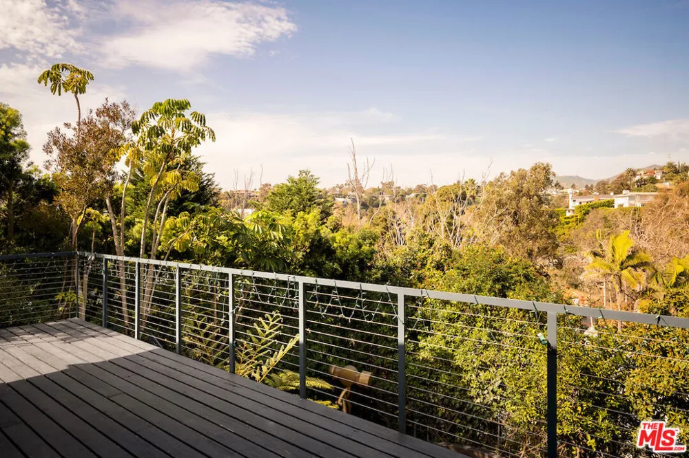 295 Mabery Road Santa Monica, CA 90402