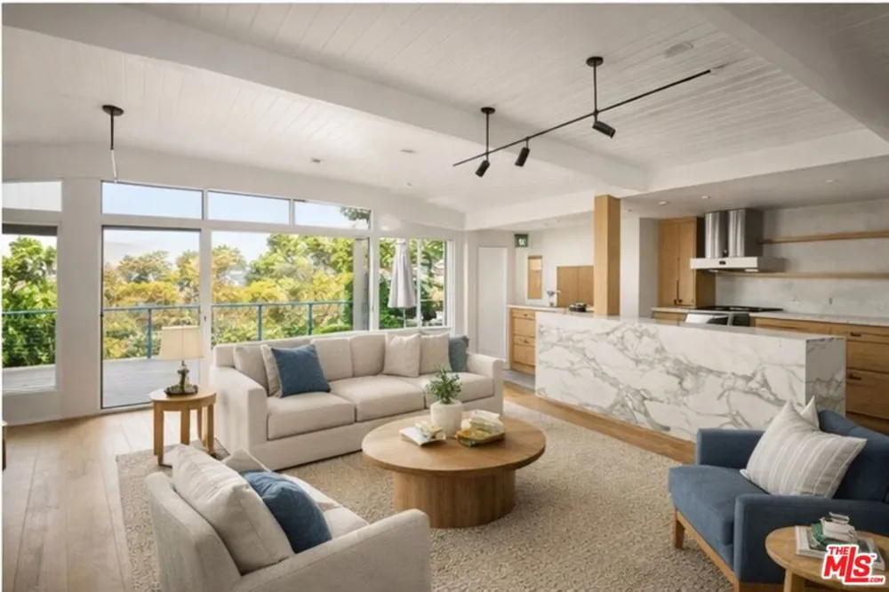 295 Mabery Road Santa Monica, CA 90402