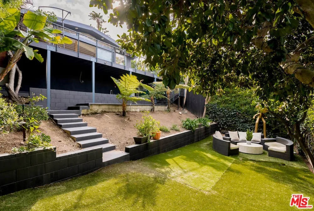 295 Mabery Road Santa Monica, CA 90402