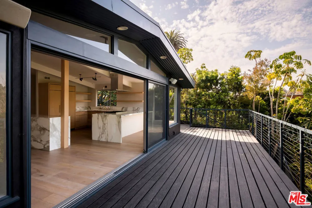 295 Mabery Road Santa Monica, CA 90402