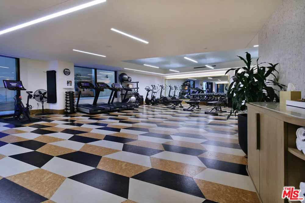 8420 Sunset Boulevard #403 West Hollywood, CA 90069