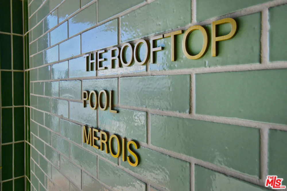 8420 Sunset Boulevard #403 West Hollywood, CA 90069