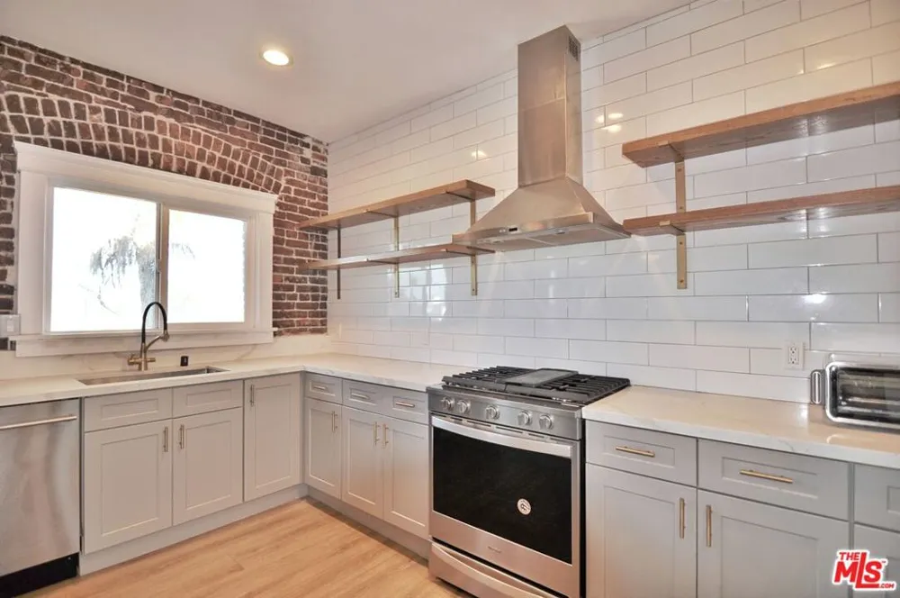800 Pacific Avenue #401 Long Beach, CA 90813