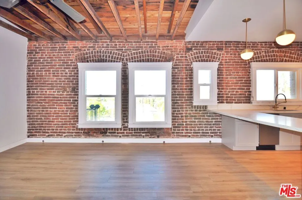 800 Pacific Avenue #401 Long Beach, CA 90813